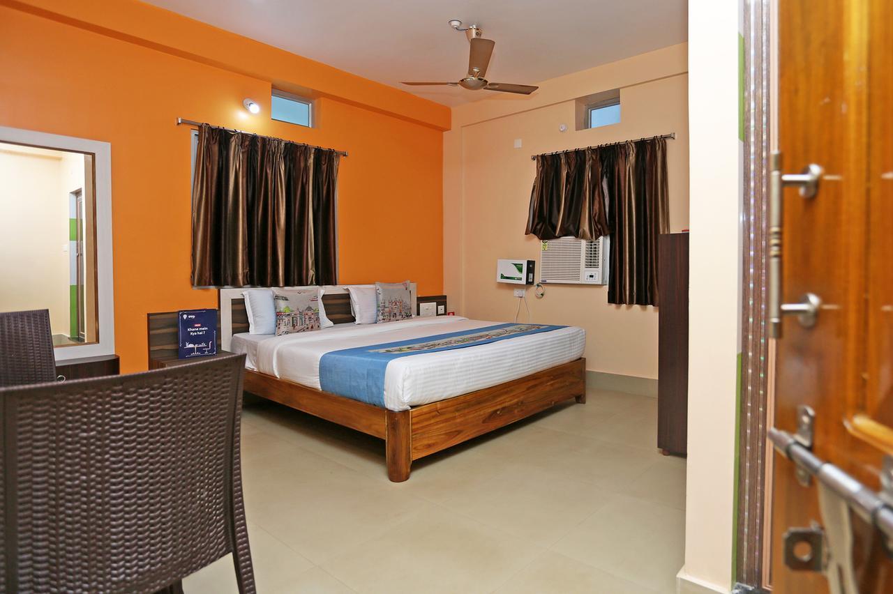 Krishna Residency Hotel Puri Exterior photo