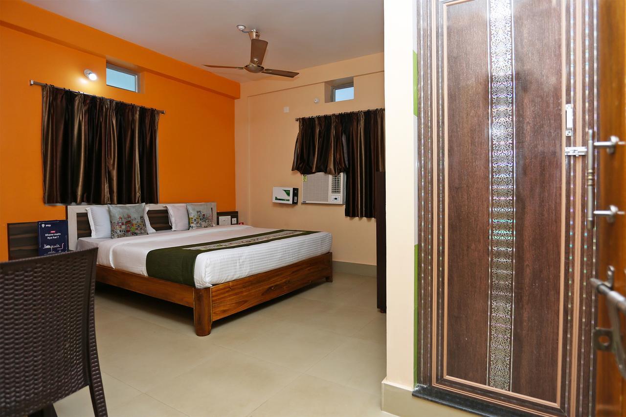 Krishna Residency Hotel Puri Exterior photo